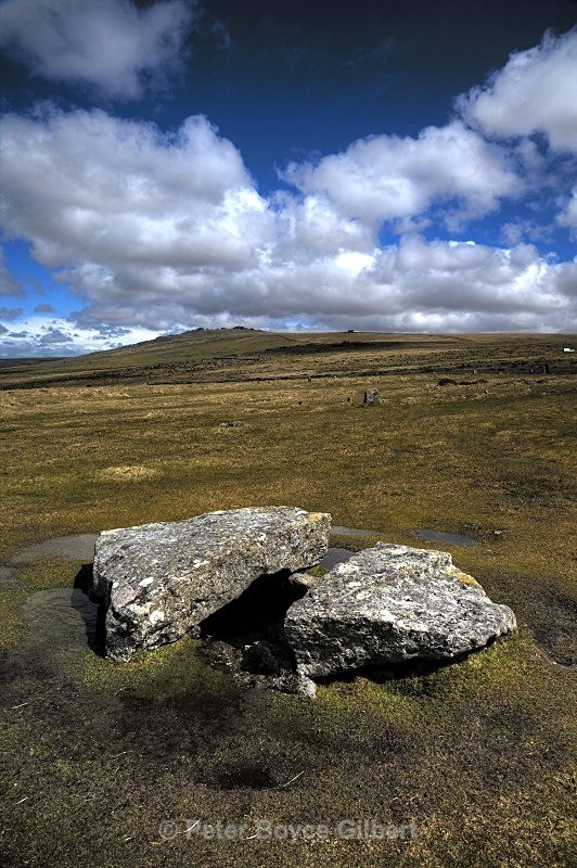 The cist or kistvaen, just south of the stone rows, Merrivale. - The Moors