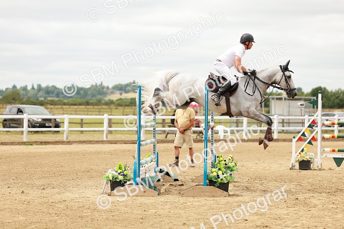 SBM_017547 - Class 21 - Senior Newcomers Championship 2d Rd