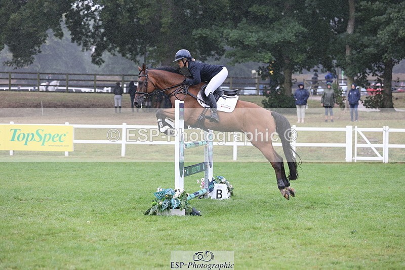 250830A-133745-06737 - Cls 16 Snr Newcomers and 1.10m Open