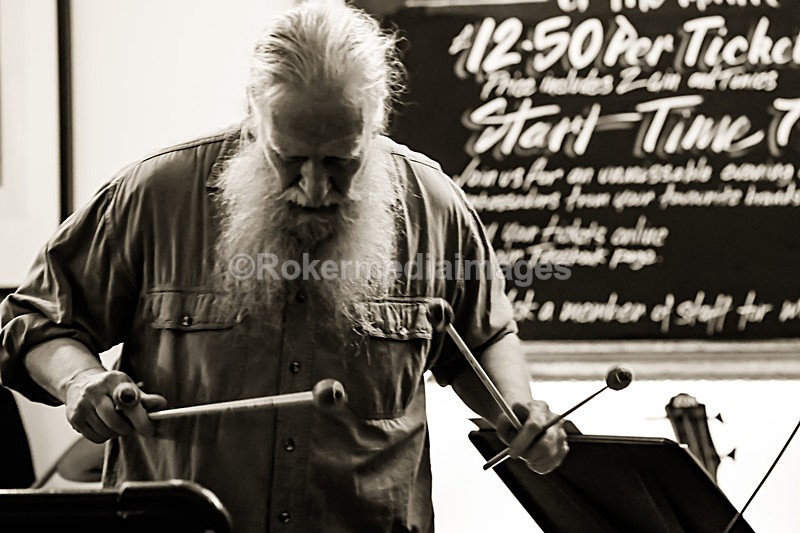  - Roger Beaujolais Italian Trio