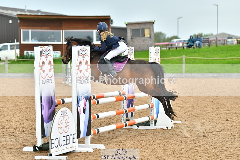 230513A-091647-00091 - Cls 11 Stepping Stones 128+138cm