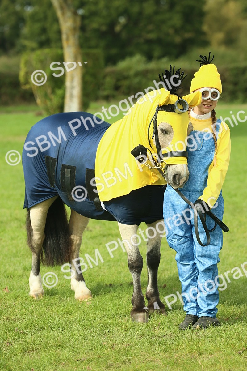 SBM_63556 - S35 - Fancy Dress Showing