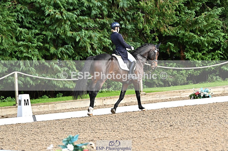 241023-160043-00830 - 012-Mollie.Summerland-SKITTEL.D'EKWI