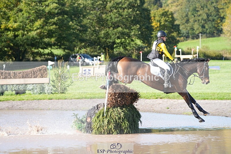 251024A-123717-10740 - B-135-Eva.Carse