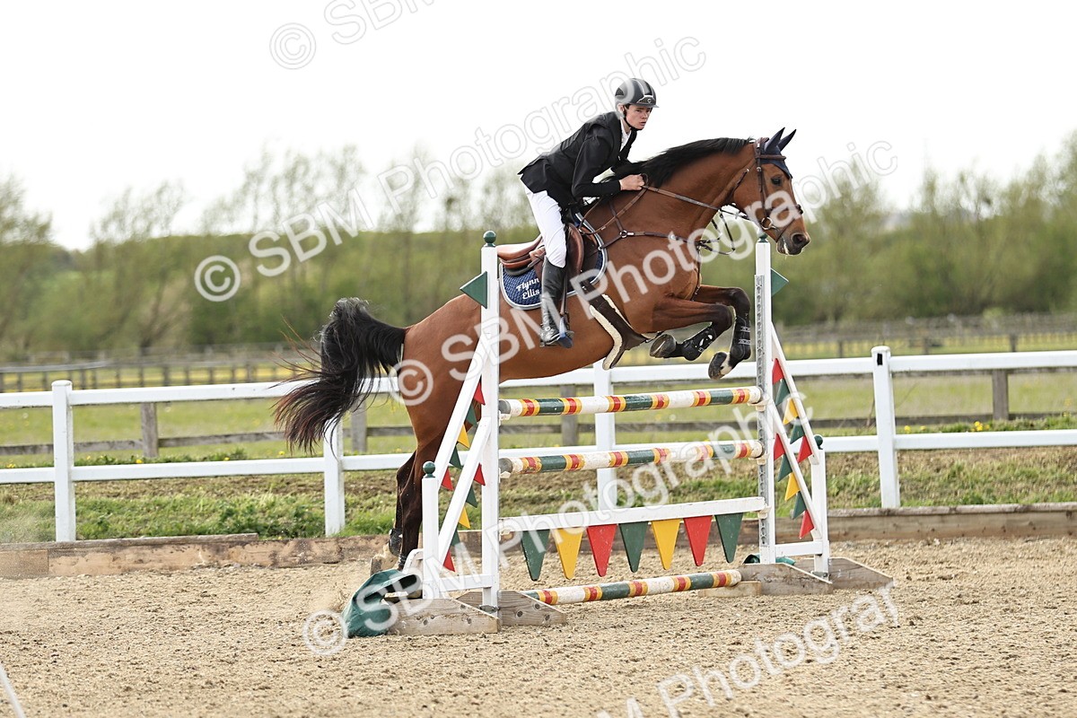 SBM_001480 - Class 5 -Senior Foxhunter - 1.20m
