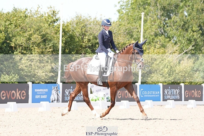 250817-142825-10673 - 180-Chloe.BushWellfields.Diaman.Vallante