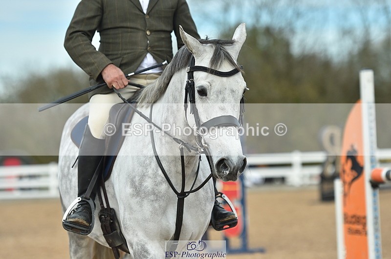 231111A-123104-01874 - Cls 12 Newcomers & 1.10m Open