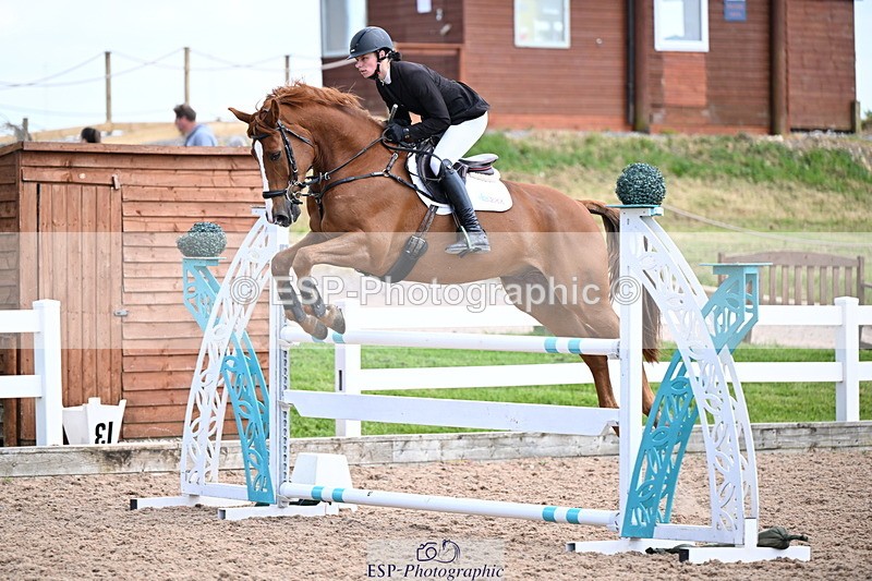 240605A-150818-00897 - Cls 4 Newcomers and 1.10m Open