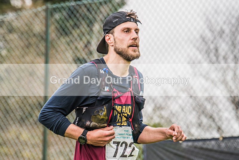 3 Peaks-2647 - The 3 Peaks Race - The Finish - Saturday 29th April 2023
