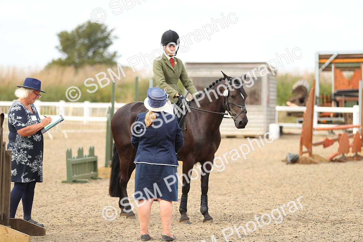 SBM_05612 - Class 48a Style & Performance 70cm (15-19)