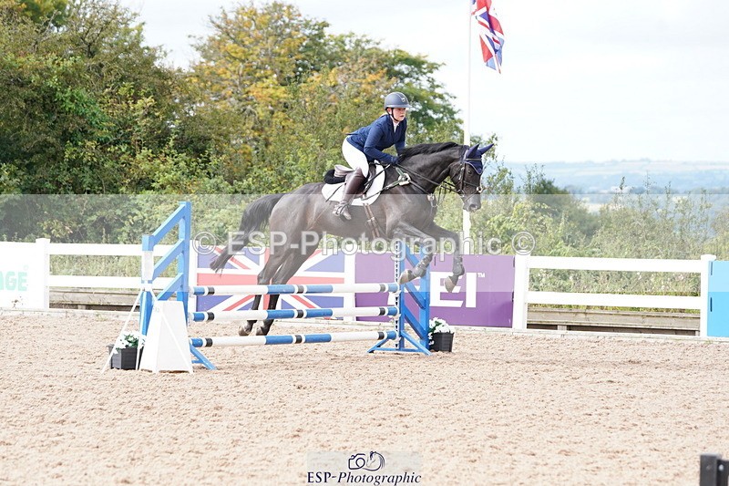 240915A-111312-09325 - Cls 33 85cm Amateur Qualifier