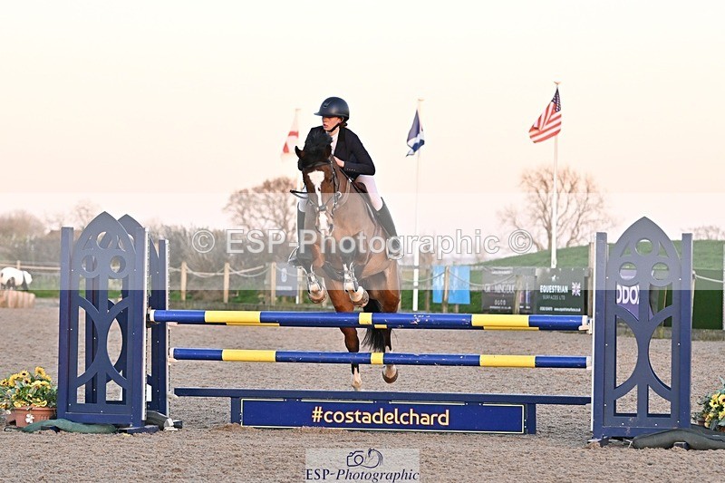 250401-193410-01054 - 100cm Cl;asses