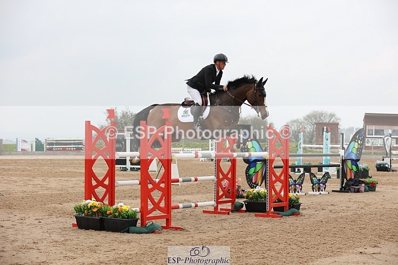 250424-121053-05254 - Cls 1 - 2 Star Small Tour