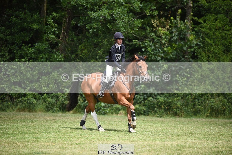 240630-114126-00458 - 913-Poppy_Stiles-Trevadlock_Jubilee_Blue