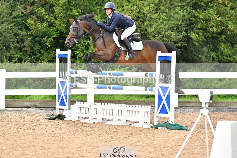 230819A-125031-00555 - Cls 26+28 Pony Foxhunter & 1.15m