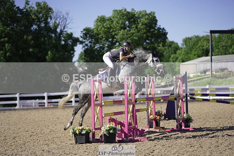 230624A-180050-02884 - Cls 33 1.05m Amateur Quali