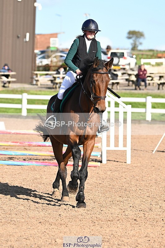 241026A-143547-01367 - SAT Cls 16-18 Children on Horses