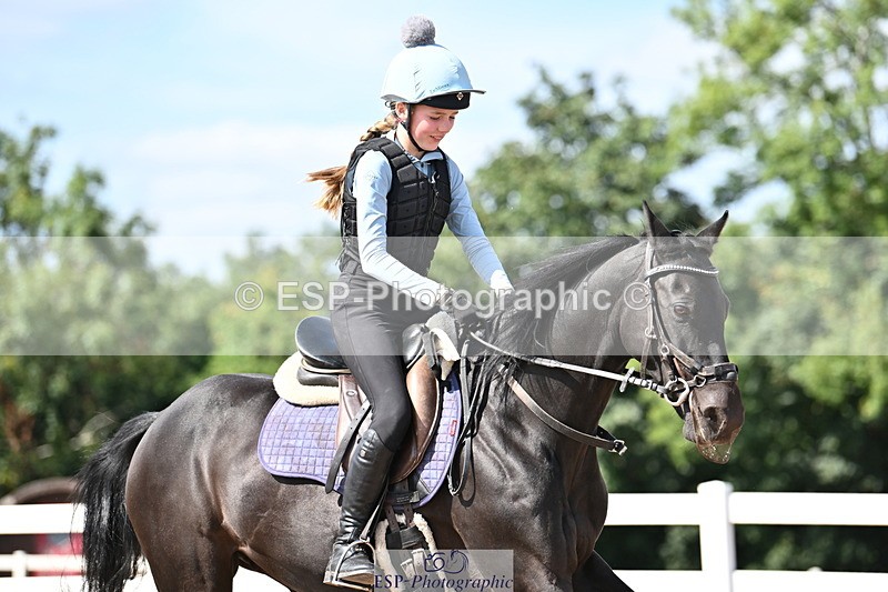 250821B-153014-00560 - Group B - Danielle