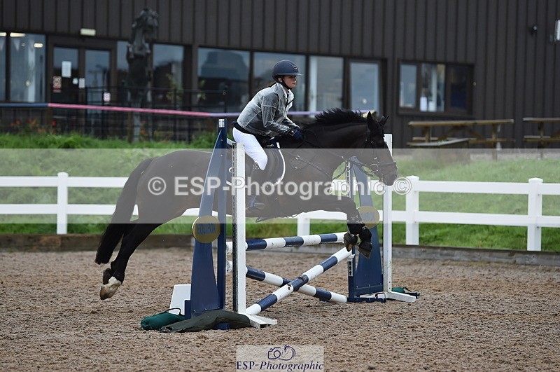 220829A-163530-00269 - 70cm Classes 3a 3b & 4