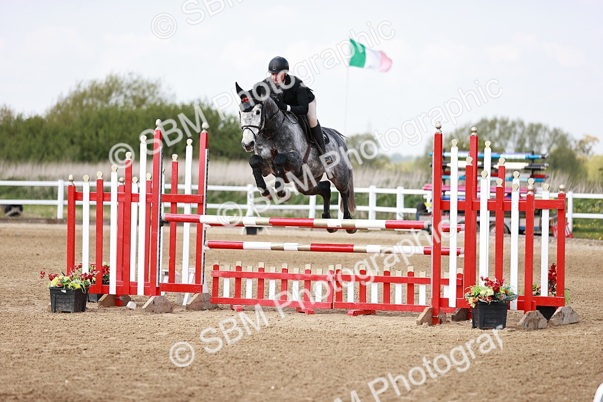  - Class 24 - Senior Newcomers - 1.10m