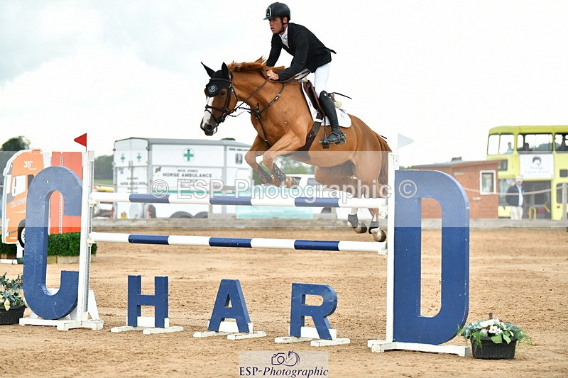 230720A-161108-04218 - Cls 9, 2 Star Big 1.40m Start to break