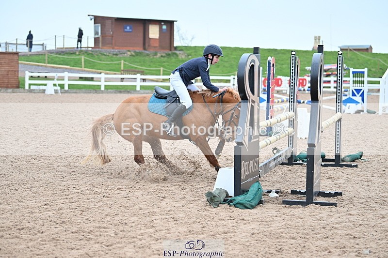 240128A-112535-00521 - Cls 3 Pony Discovery and 90cm Open