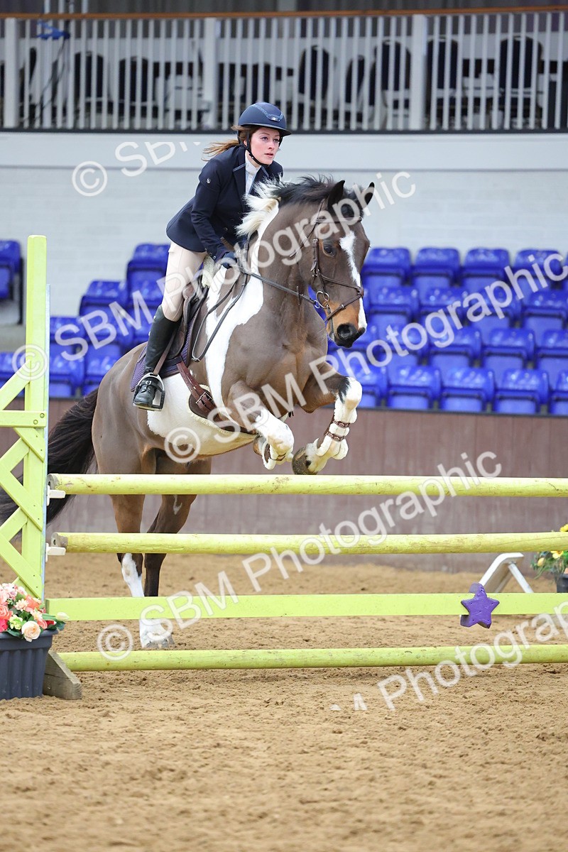 SBM_009718 - Class 20 - Senior British Novice/ 90cm Open - First Round (0.90m)
