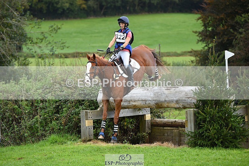 231022-132012-28419 - 322-BALLYBOLGER.LIONMAN-Sarah.Perry-XC