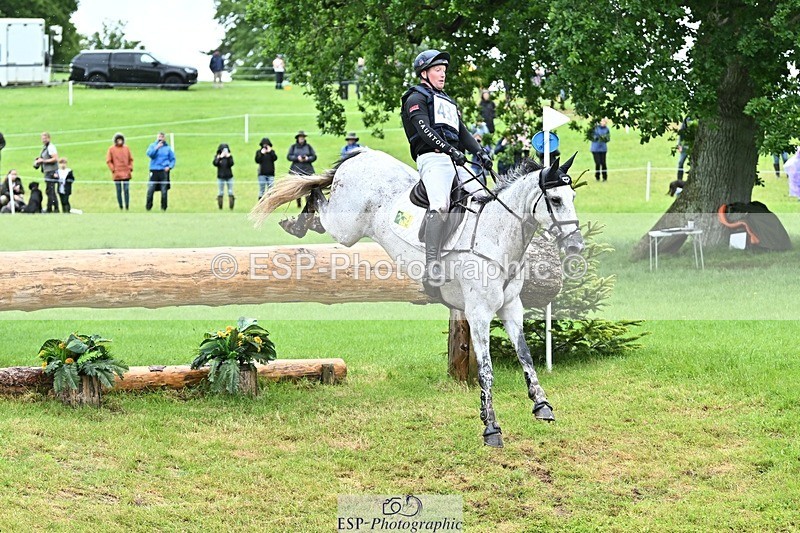 240526-124810-22196 - 433-EN_TARO_DES_VERNIER-Oliver_Townend