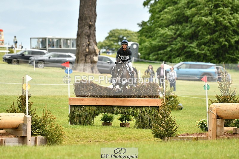 250525A-143622-16969 - D-404-Tom.Jackson-PLOT.TWIST.B