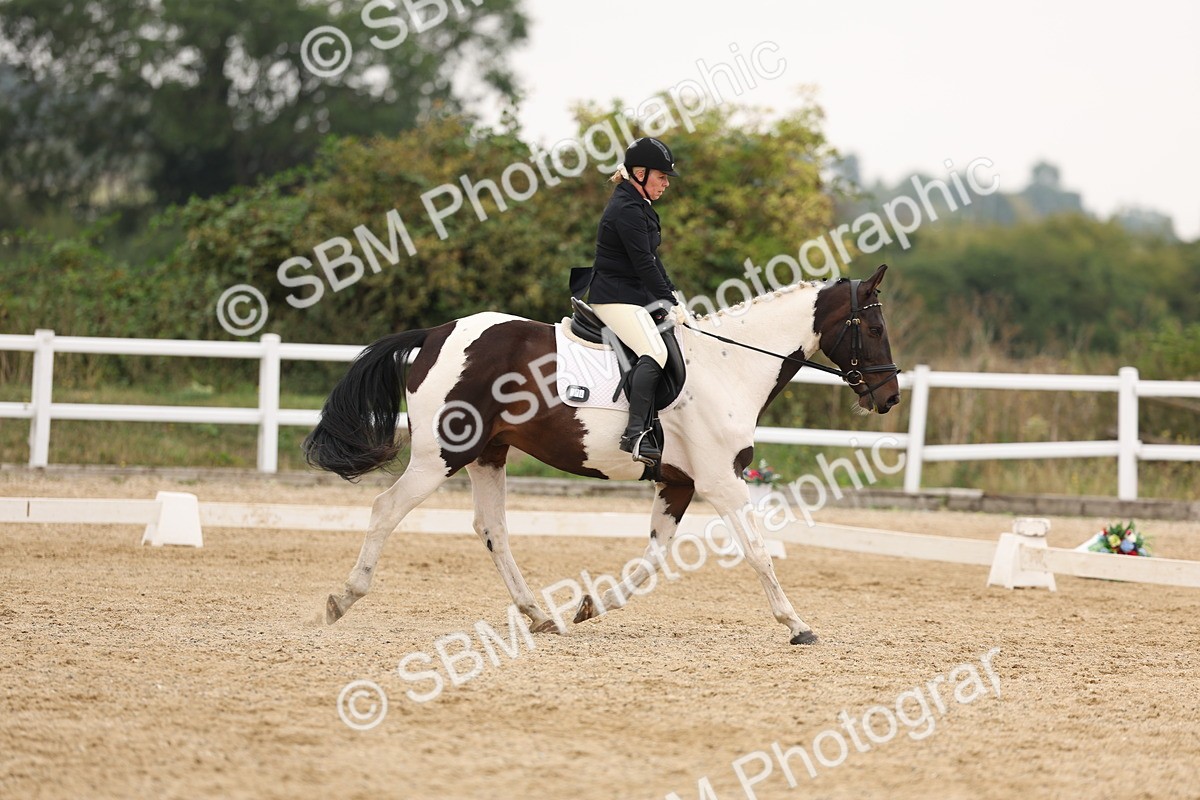 SBM_01794 - Class 9 - Novice 27 Champs