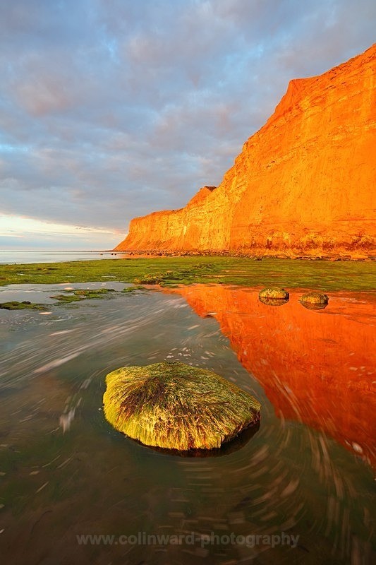 Incoming Tide, Hunt cliff,  Saltburn.         ref 8758 - North Yorkshire and Cleveland