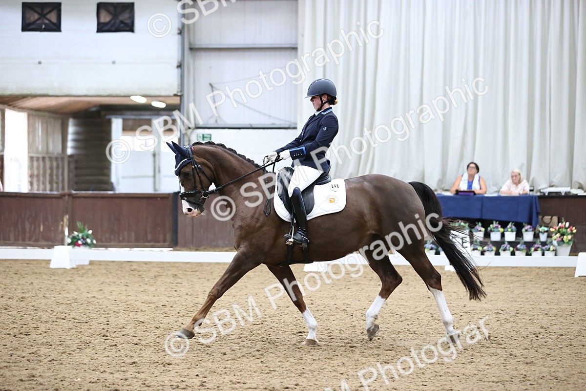 SBM_019014 - Class 21 - Medium 73 - 9.00-10.00