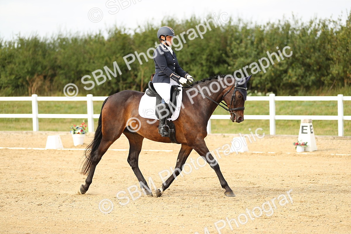 SBM_018467 - Class 14 - Novice 23 - 15.16-16.19