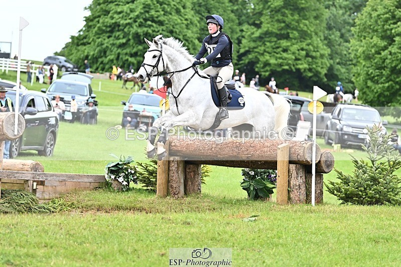 240525-154409-17274 - 225-SLEEHAUN_DANCER-Megan_Lawrence