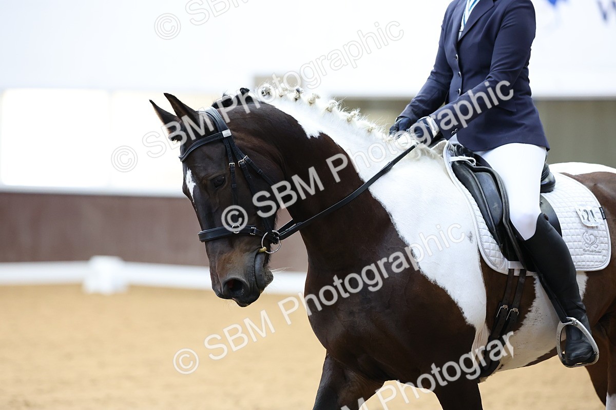 SBM_015877 - Class 15 - Novice FSM - 9.50 - 11.10