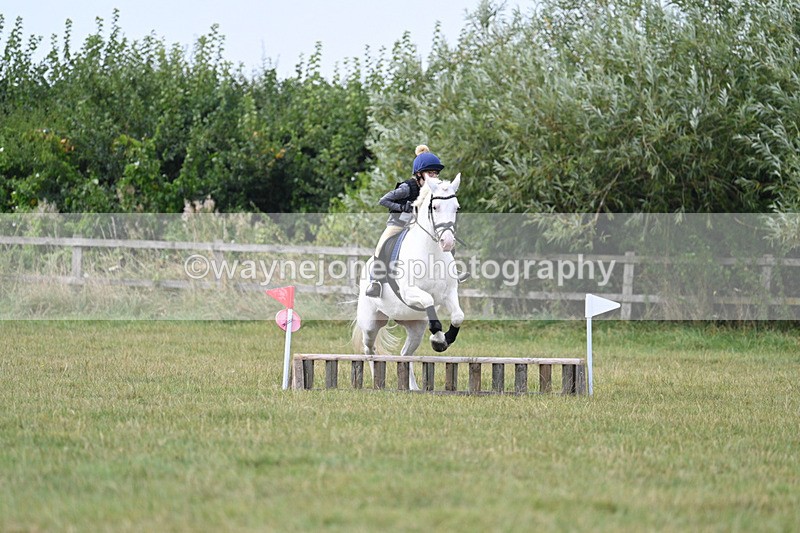 WJ7_6419 - 40cm XC Time 11:50 to 12:10