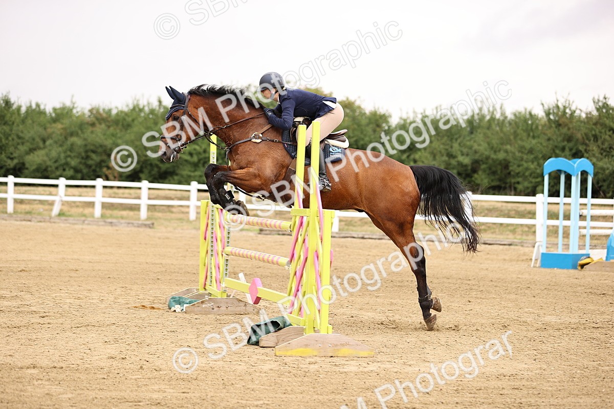 SBM_026350 - Class 12 - Amateur Championship Qualifier 1.05m
