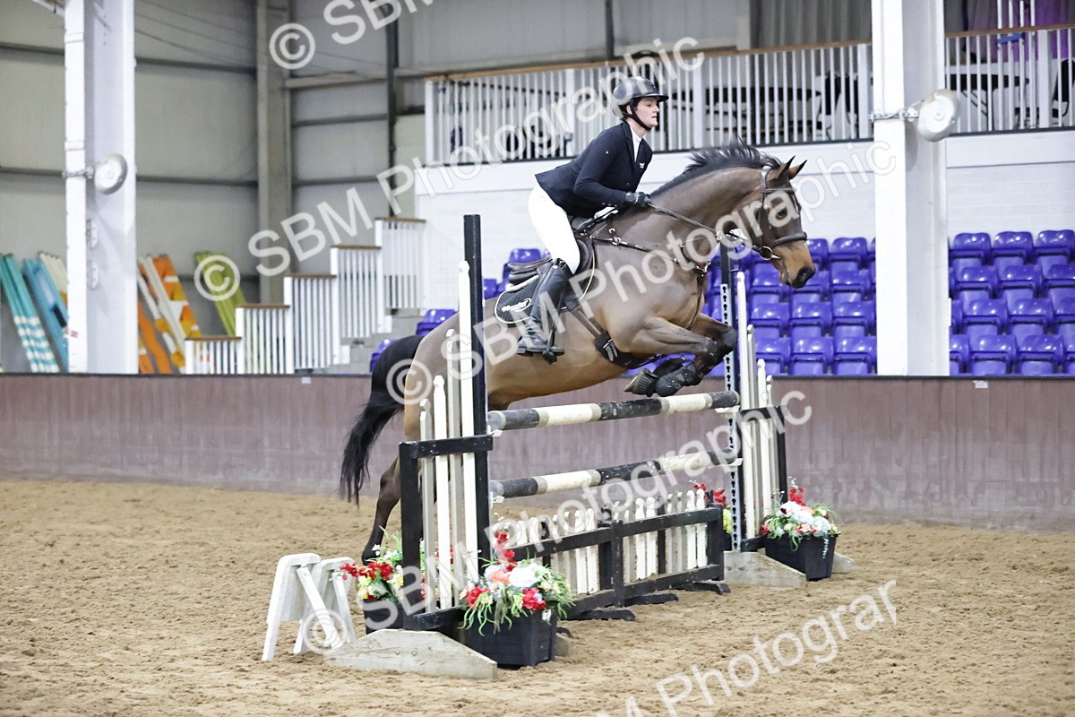 SBM_001218 - Class 4 - Senior Newcomers/ 1.10m Open