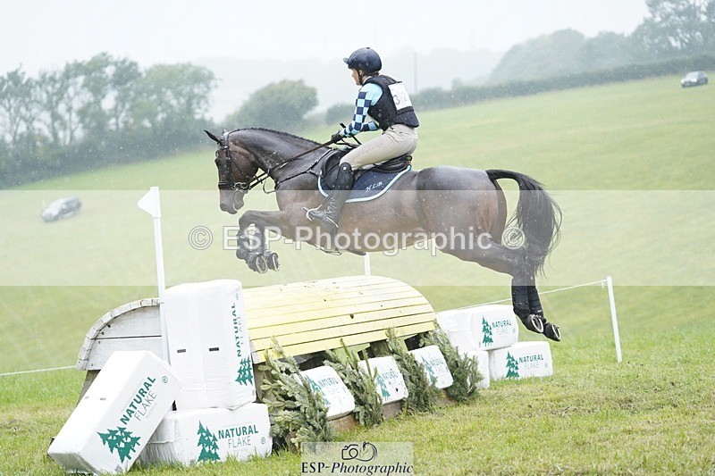 240901A-140156-09722 - 329-Hanna.Bertorelli-BWTH.CLASSIC.CUT