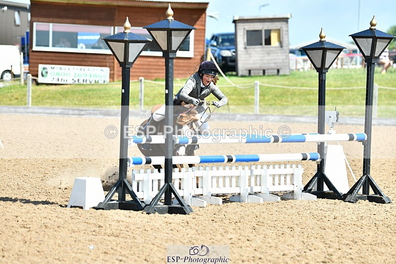 230624A-102850-00305 - Cls 37 Springboard 128 + 138cm