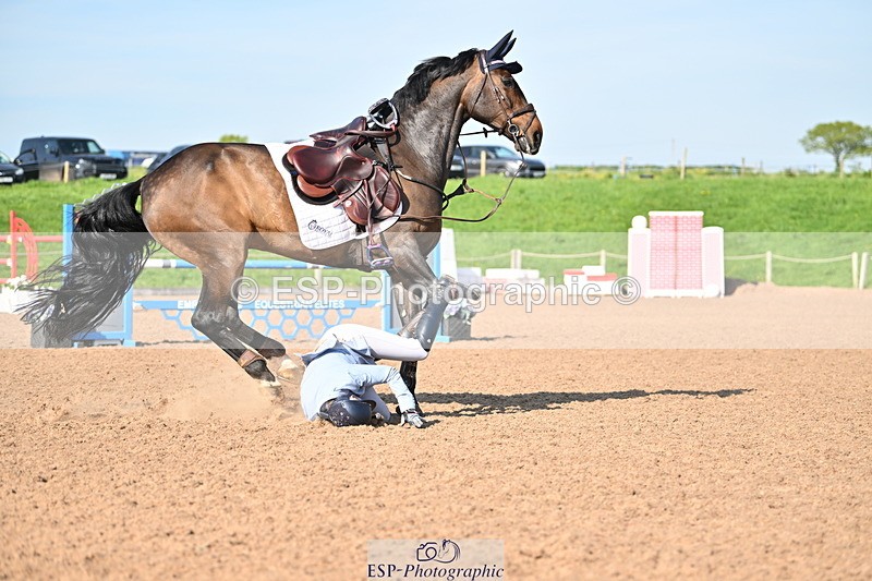 240510A-171259-09416 - Cls 24 National 1.40m Open