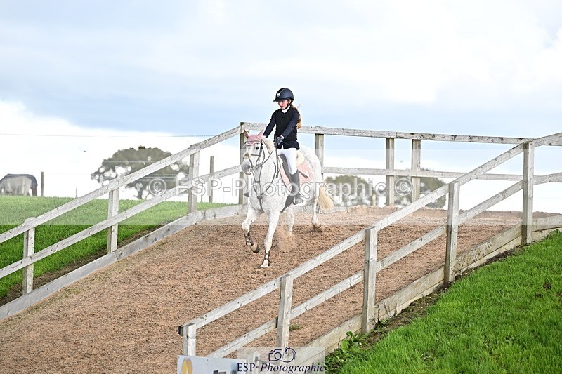 250921-152919-04002 - Cls 21 Pony 90cm Derby