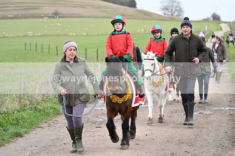 WJ7_1381 - Walk Home