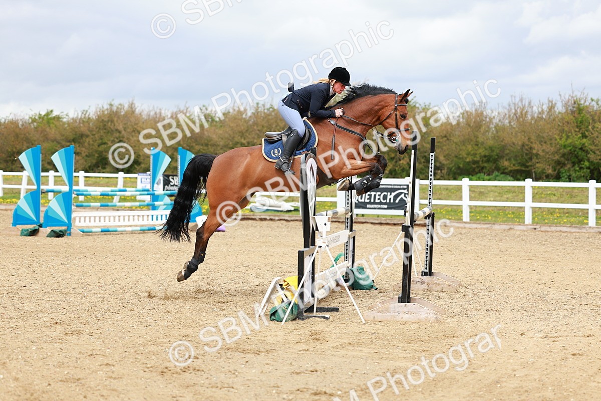 SBM_002327 - Class 10 - Senior Newcomers - 1.10m
