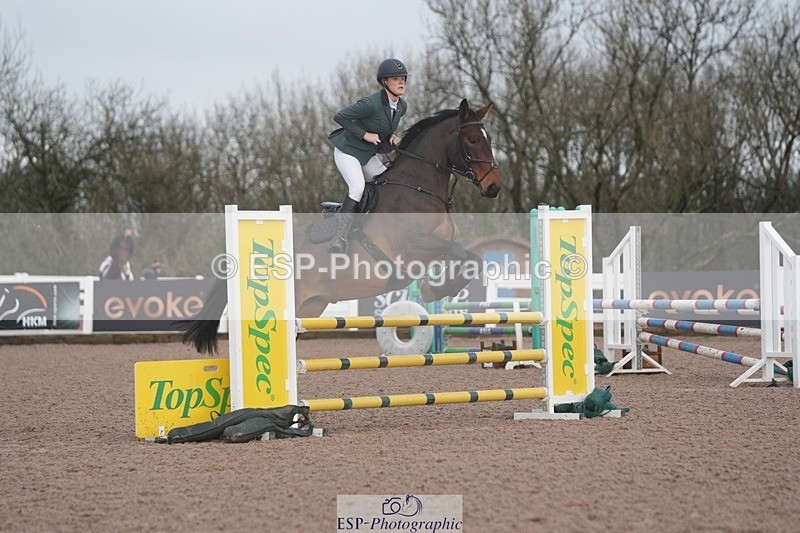 260201-102657-03076 - Cls 16 British Novice and 90cm