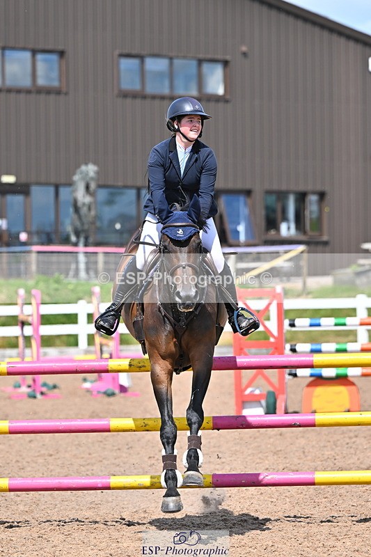 240619A-153932-00906 - Cls 5 Snr Foxhunter and 1.20m Open