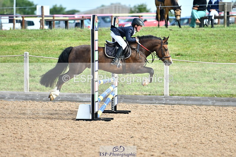 230624A-093643-00200 - Cls 36 Stepping Stones 128 & 138cm