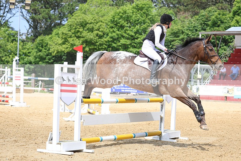 3E7A0387 - Class 10: Senior 95cm open