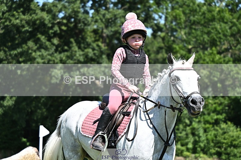 240729B-143931-02828 - Abbie's Group XC